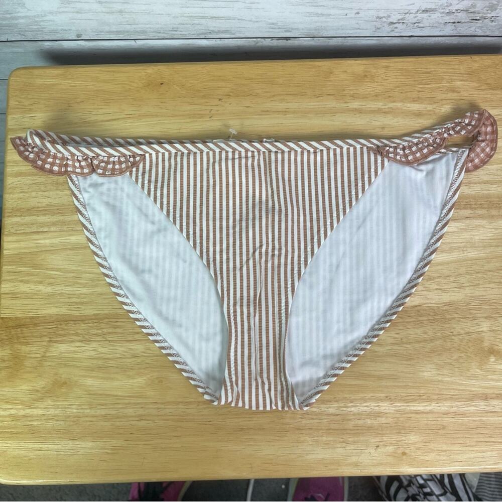 Aerie Seersucker Ruffle Bikini Bottom Size Large